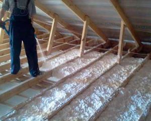 Утепление пеноизолом чердаков
